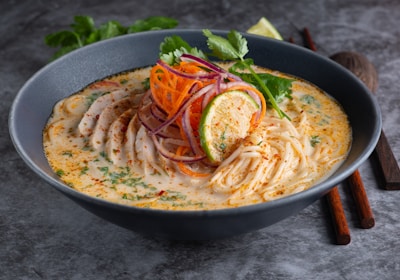 Carbon Steel Wok vs Cast Iron Wok: Which Is Better for Asian Cooking?